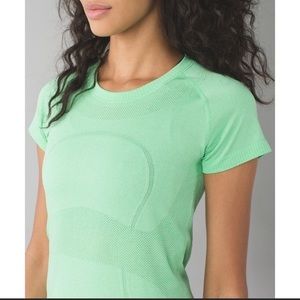 Lululemon Swiftly Tech Short Sleeve - Bright Green Size 8